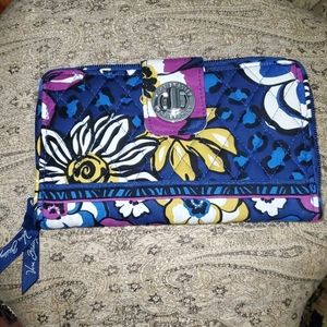 NWT Vera Bradley Turnlock wallet